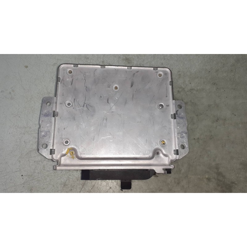 Recambio de centralita motor uce para bmw serie 5 berlina (e34) 525td referencia OEM IAM 22439165C6 0281001122 BOSCH