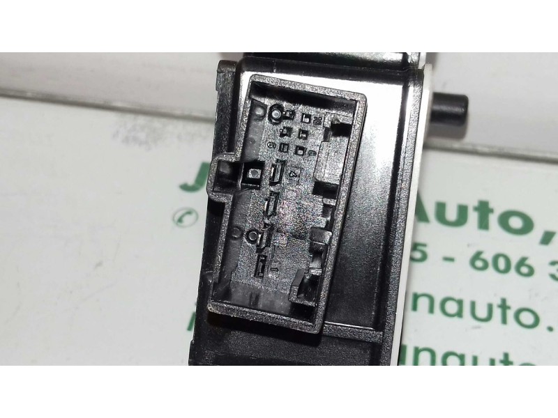 Recambio de motor elevalunas trasero derecho para skoda octavia lim. (5e3) ambition referencia OEM IAM 5Q0959812A 0130822724 