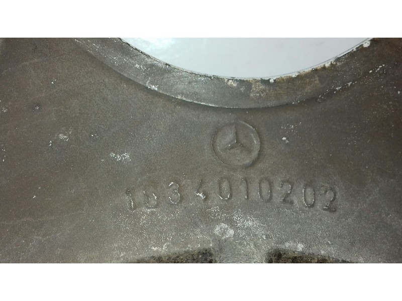 Recambio de llanta para mercedes-benz clase m (w163) 270 cdi (163.113) referencia OEM IAM 1634010202 16X8J ET62