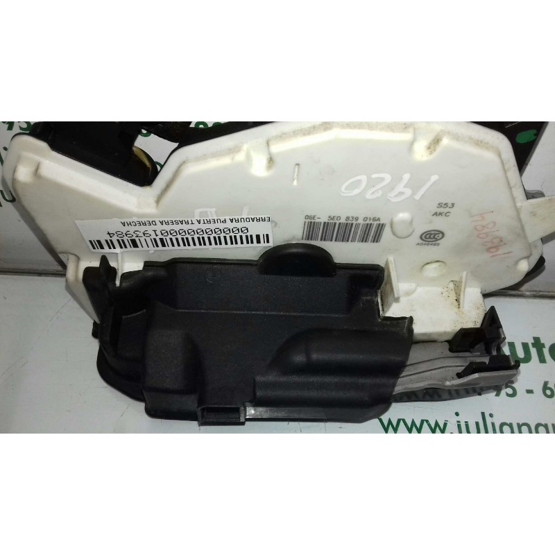 Recambio de cerradura puerta trasera derecha para skoda octavia lim. (5e3) ambition referencia OEM IAM 5E0839016A 7 PINES NEGRO
