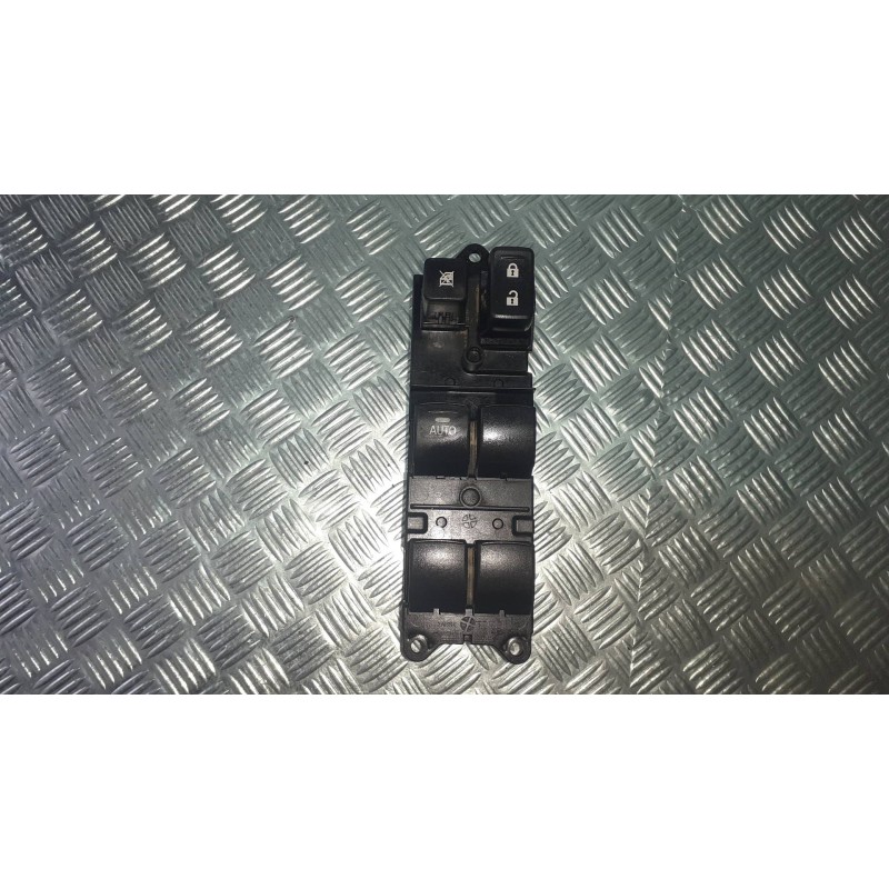 Recambio de mando elevalunas delantero izquierdo para mitsubishi eclipse cross top 4wd referencia OEM IAM 8608A323 3058T17AN M00