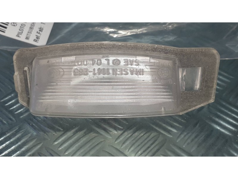 Recambio de piloto matricula para mitsubishi eclipse cross top 4wd referencia OEM IAM 1141283  A046017