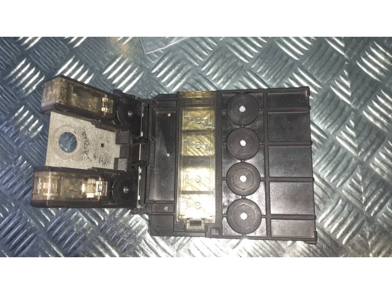 Recambio de caja reles / fusibles para mitsubishi eclipse cross top 4wd referencia OEM IAM   BATERIA