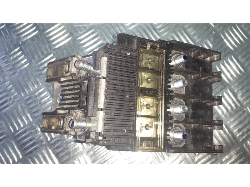 Recambio de caja reles / fusibles para mitsubishi eclipse cross top 4wd referencia OEM IAM   BATERIA