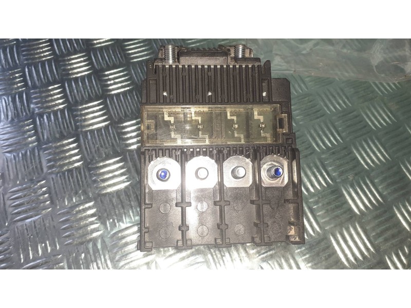Recambio de caja reles / fusibles para mitsubishi eclipse cross top 4wd referencia OEM IAM   BATERIA