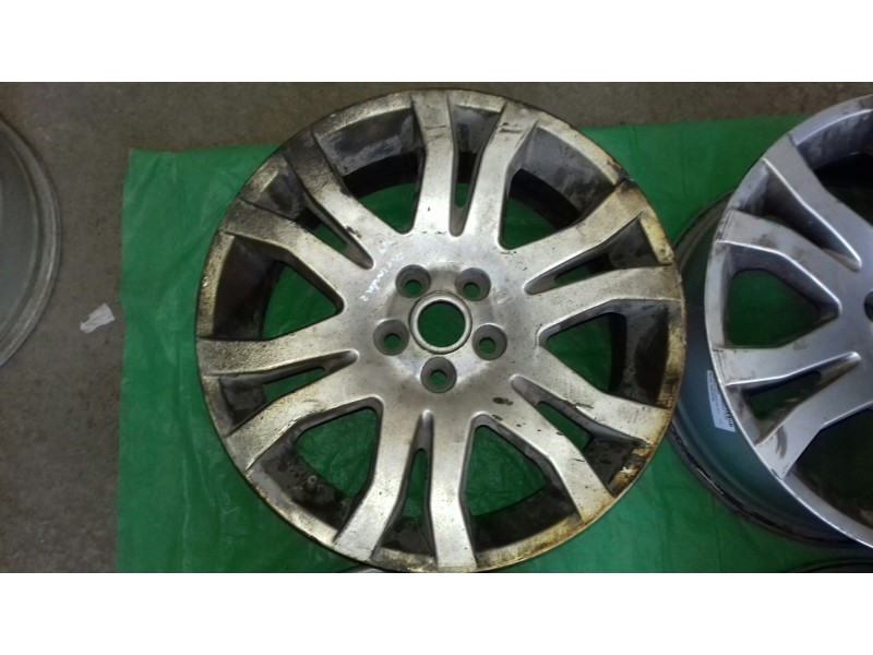 Recambio de juego llantas para land rover freelander (lr2) td4 e referencia OEM IAM 6H521007KA 8JX18 ET55