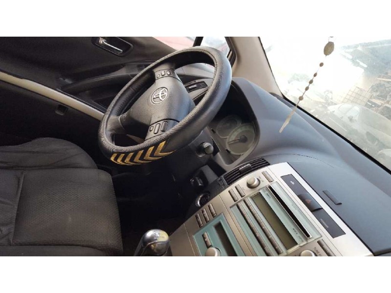 toyota corolla verso (r1) del año 2004