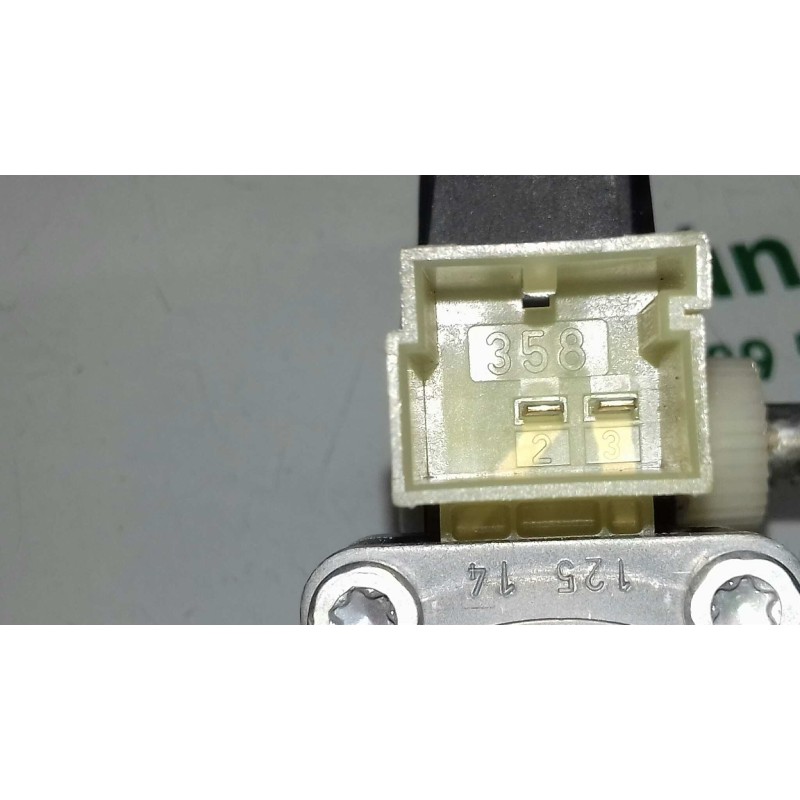 Recambio de motor elevalunas delantero izquierdo para skoda octavia lim. (5e3) ambition referencia OEM IAM 0130822717 5Q0959801B