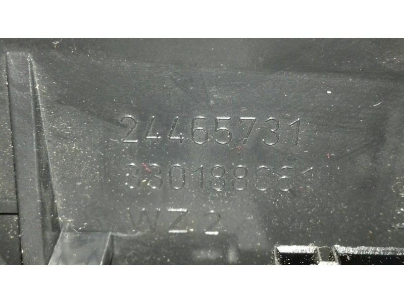 Recambio de rejilla aireadora para opel astra h ber. cosmo referencia OEM IAM 13100105 24465731 WARNING