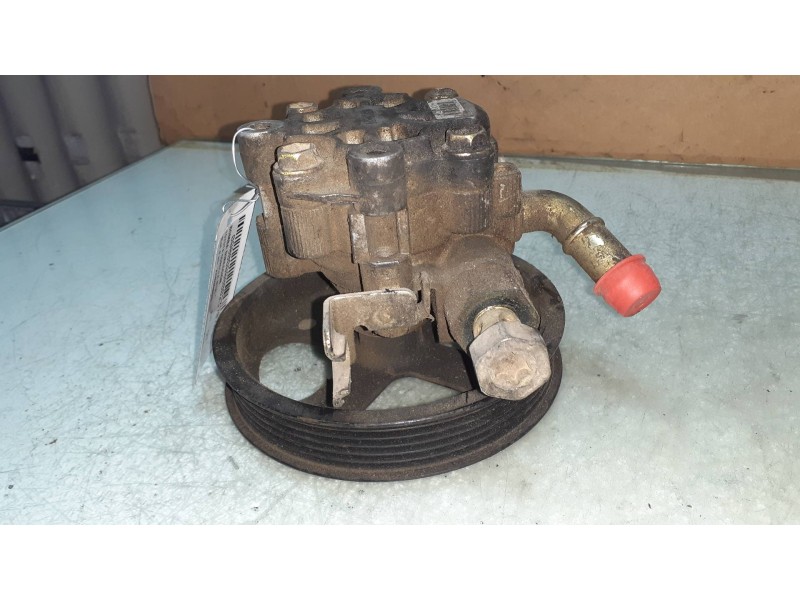 Recambio de bomba direccion para toyota corolla (e12) referencia OEM IAM X0B29629  