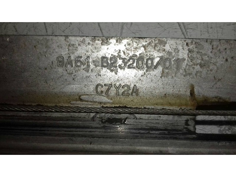 Recambio de elevalunas delantero izquierdo para ford fiesta (cb1) ambiente referencia OEM IAM 8A61B2320001  ELECTRICO