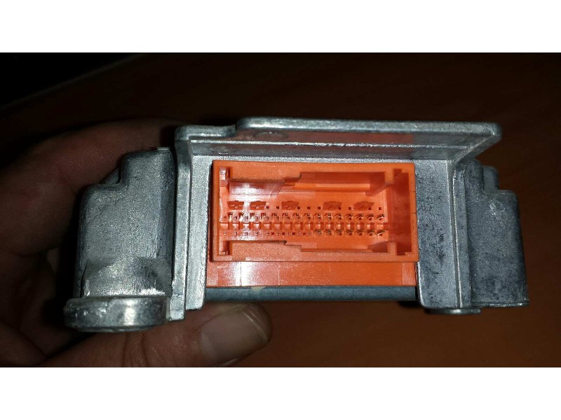 Recambio de centralita airbag para opel vectra b berlina básico referencia OEM IAM 24416701 5WK42975 