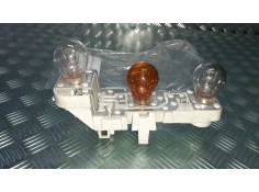 Recambio de portalamparas para mercedes-benz clase b (w245) 180 cdi (245.207) referencia OEM IAM 27527002  DERECHO 2