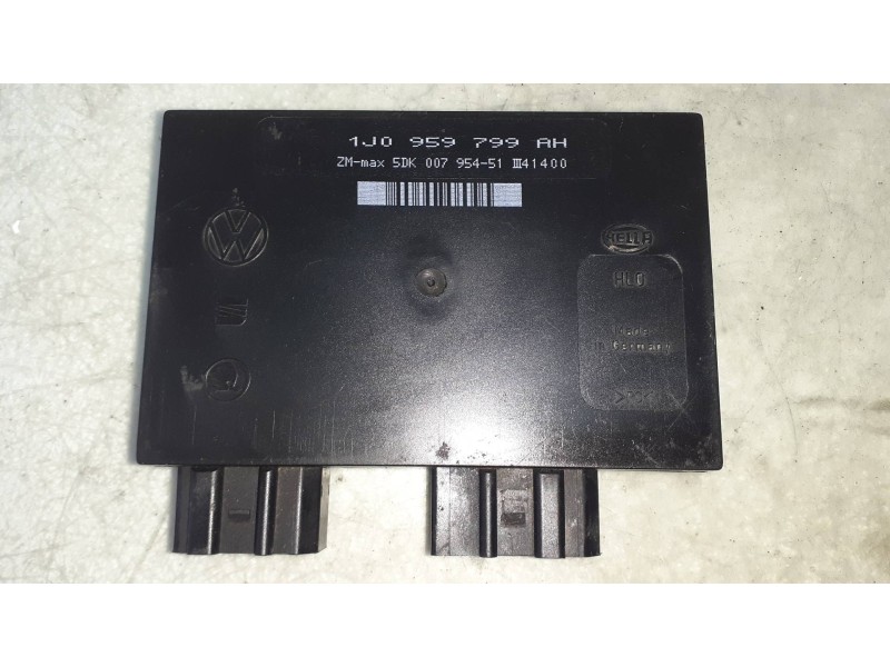 Recambio de centralita check control para volkswagen golf iv berlina (1j1) básico referencia OEM IAM 1J0959799AH 5DK00795451 HEL Recambio de centralita check control para volkswagen golf iv berlina (1j1) básico referencia OEM IAM 1J0959799AH 5DK00795451 HEL