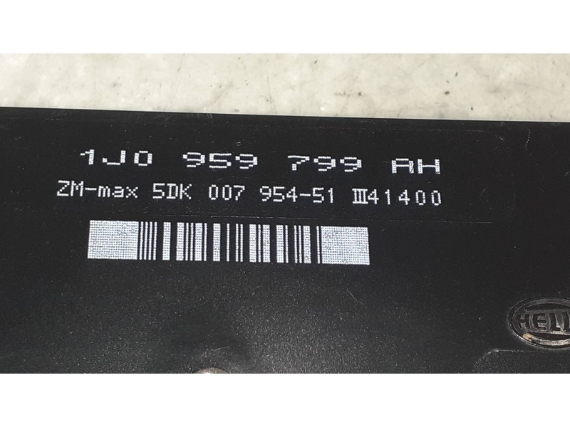 Recambio de centralita check control para volkswagen golf iv berlina (1j1) básico referencia OEM IAM 1J0959799AH 5DK00795451 HEL Recambio de centralita check control para volkswagen golf iv berlina (1j1) básico referencia OEM IAM 1J0959799AH 5DK00795451 HEL