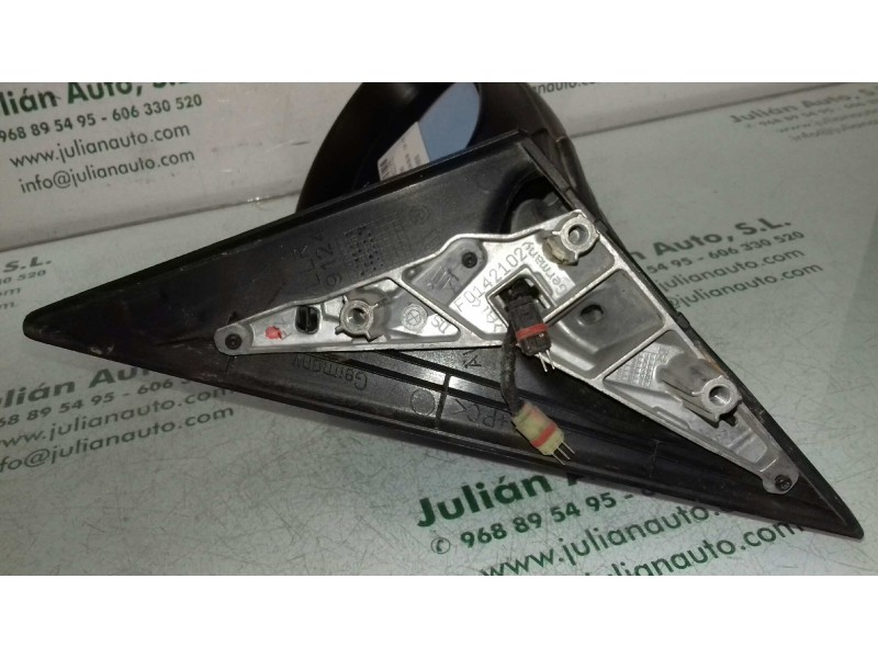 Recambio de retrovisor derecho para bmw serie 3 berlina (e90) 330i referencia OEM IAM F0142102 7075626 ELECTRICO