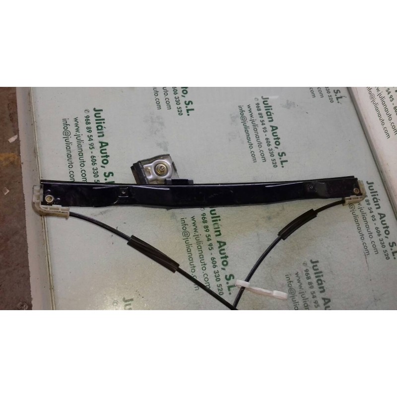 Recambio de elevalunas delantero derecho para ford mondeo berlina (ge) ghia (06.2003) (d) referencia OEM IAM 0130821771 CONECTOR