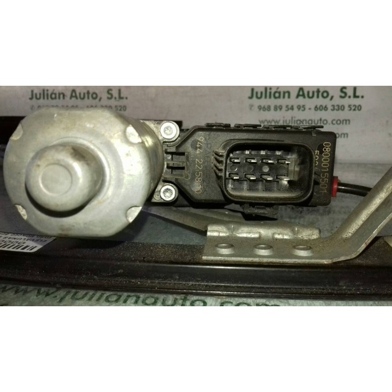 Recambio de elevalunas delantero derecho para ford mondeo berlina (ge) ghia (06.2003) (d) referencia OEM IAM 0130821771 CONECTOR