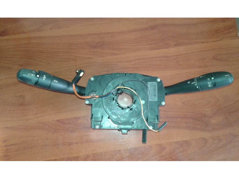 Recambio de mando luces para citroen c3 1.4 hdi exclusive referencia OEM IAM 96576767XT  COM