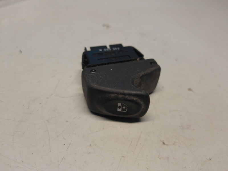Recambio de mando elevalunas delantero derecho para renault megane i fase 2 berlina (ba0) 1.6 16v authentique (ba01/04/11) refer