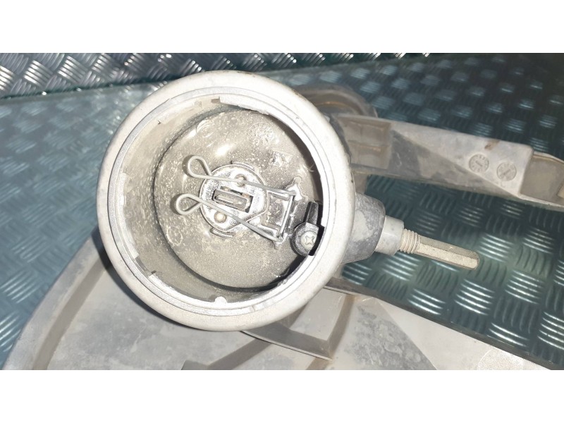 Recambio de faro antiniebla izquierdo para lancia ypsilon (101) 1.2 8v referencia OEM IAM 42070748  42070748SX