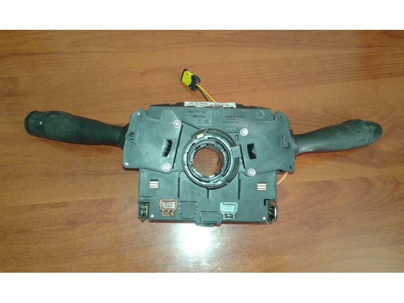 Recambio de mando luces para citroen c3 1.4 hdi 16v exclusive referencia OEM IAM 96474025XT  COM