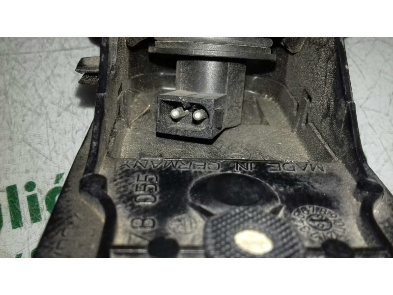 Recambio de luz central de freno para bmw serie 5 berlina (e39) 528i referencia OEM IAM 8360568  