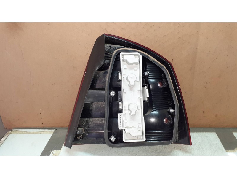 Recambio de piloto trasero izquierdo para skoda octavia berlina (1z3) active referencia OEM IAM VP4SHX13405B 13405B 