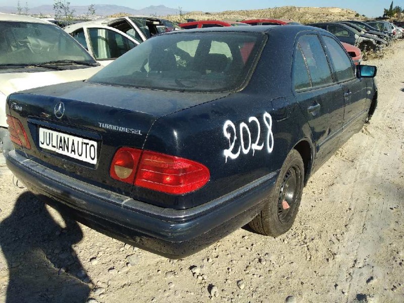 mercedes-benz clase e (w210) berlina diesel del año 1999