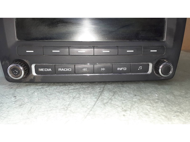 Recambio de sistema audio / radio cd para skoda octavia berlina (1z3) active referencia OEM IAM 1Z0035161F 8157648256360 BLAUPUN
