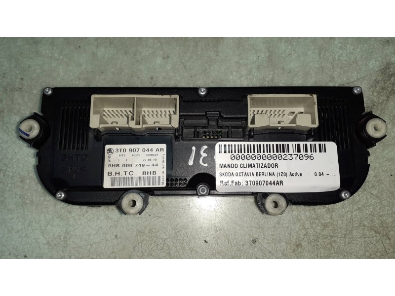 Recambio de mando climatizador para skoda octavia berlina (1z3) active referencia OEM IAM 3T0907044AR 5HB00974944 3T0907044