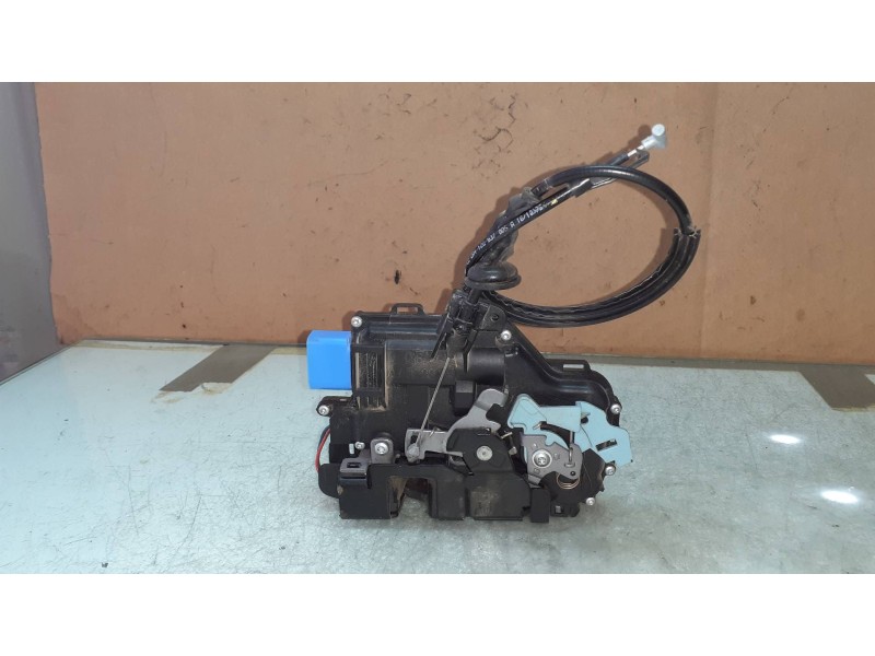 Recambio de cerradura puerta delantera derecha para skoda octavia berlina (1z3) active referencia OEM IAM 3D1837016AC AZUL ELECT