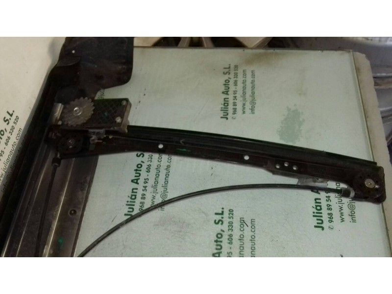 Recambio de elevalunas delantero izquierdo para bmw mini (r56) one referencia OEM IAM 2757043 COONECTOR 6 PINES ELECTRICO