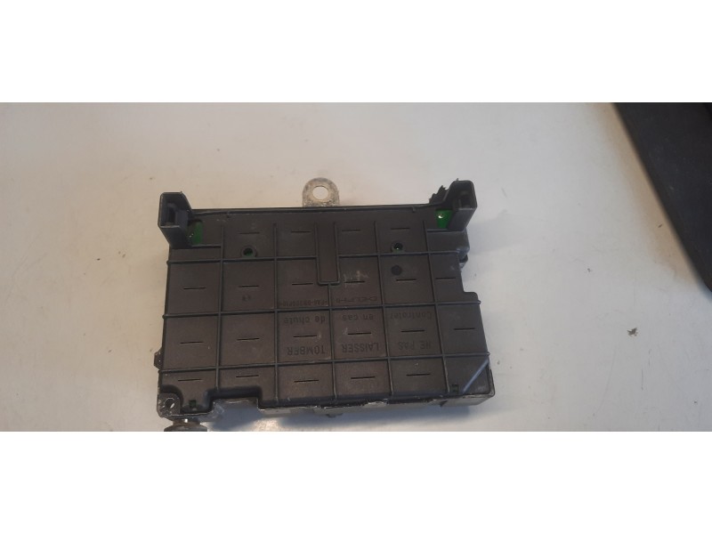 Recambio de caja reles / fusibles para peugeot 307 (s1) xr referencia OEM IAM 9643538180 BSMB2 DELPHI