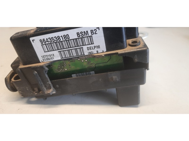 Recambio de caja reles / fusibles para peugeot 307 (s1) xr referencia OEM IAM 9643538180 BSMB2 DELPHI