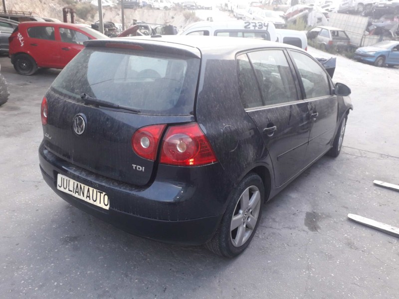volkswagen golf v berlina (1k1) del año 2007