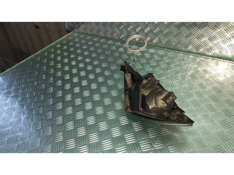 Recambio de piloto delantero izquierdo para lancia ypsilon (101) 1.2 16v argento referencia OEM IAM 37150748  