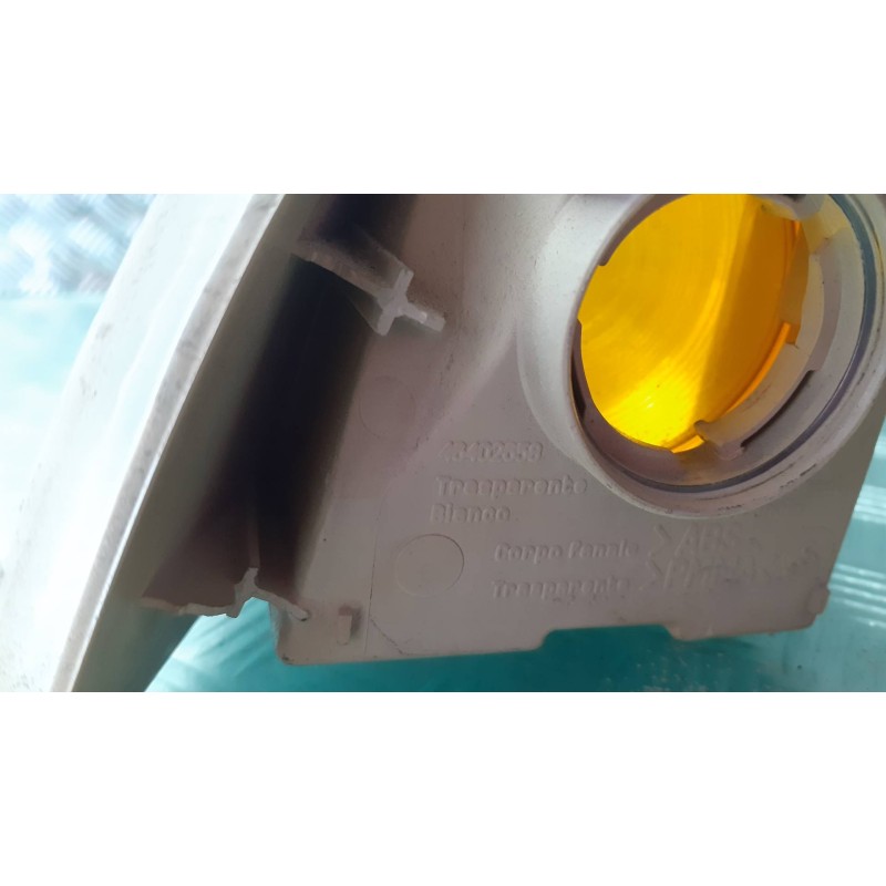 Recambio de piloto delantero izquierdo para fiat punto berl. (176) 55 sx 6 speed referencia OEM IAM 46402658 46402656 BLANCO