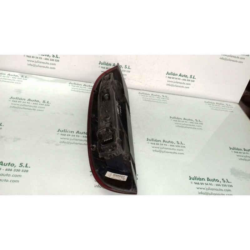 Recambio de piloto trasero derecho para opel corsa c corsavan (comercial) referencia OEM IAM 09114337 89302181 VALEO