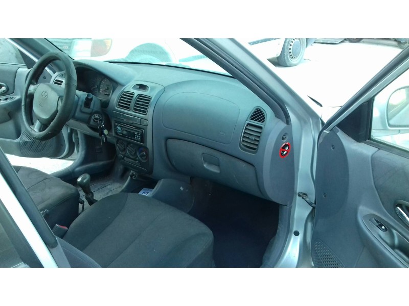 hyundai accent (lc) del año 2002