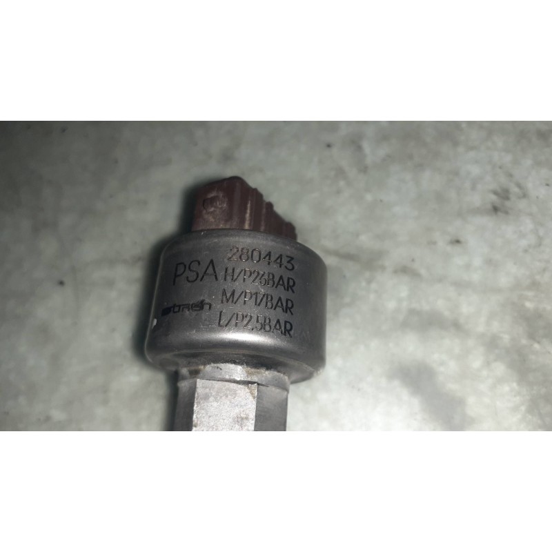 Recambio de sensor presion para opel vectra b berlina básico referencia OEM IAM 280443  CONECTOR 4 PINES