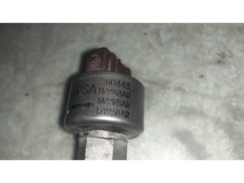 Recambio de sensor presion para opel vectra b berlina básico referencia OEM IAM 280443  CONECTOR 4 PINES