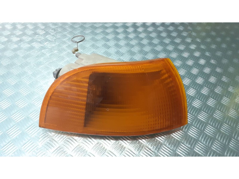 Recambio de piloto delantero derecho para fiat punto berl. (176) gt / t 130 referencia OEM IAM 7732118 7732479 NARANJA