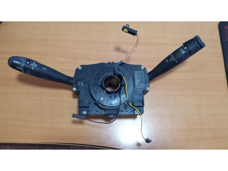 Recambio de mando luces para citroen c3 1.4 hdi premier referencia OEM IAM 28294561776901 COM 61777001