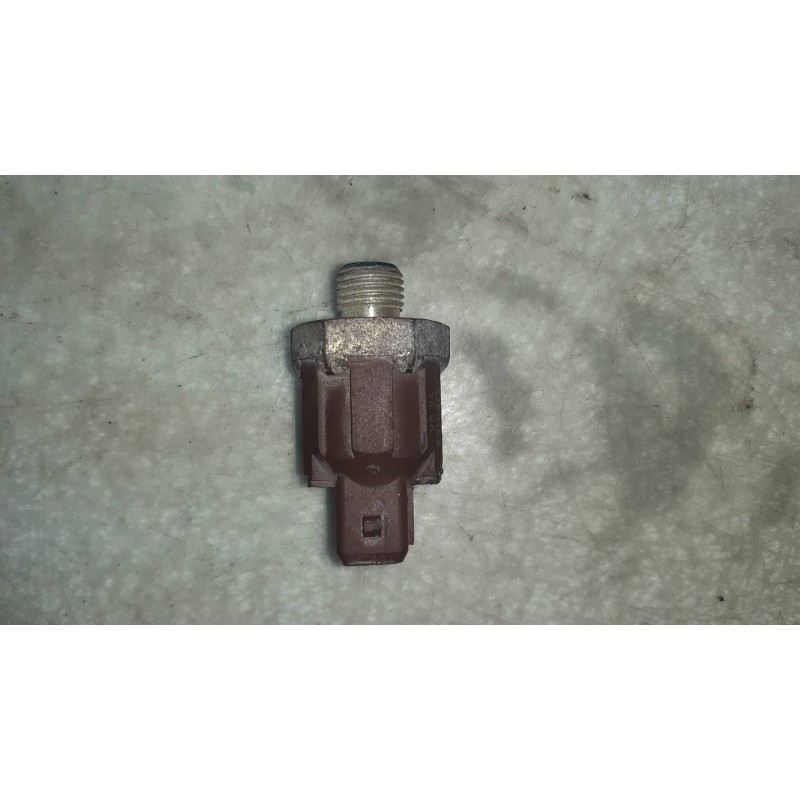 Recambio de sensor presion para renault megane i berlina hatchback (ba0) 1.6e rn referencia OEM IAM 7700732262 VALEO CONECTOR 2 