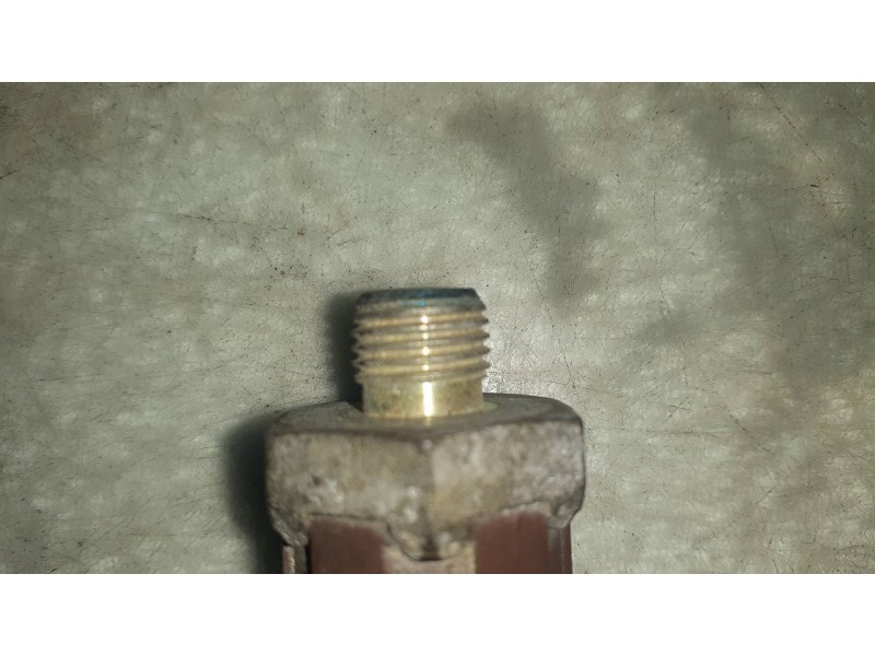 Recambio de sensor presion para renault megane i berlina hatchback (ba0) 1.6e rn referencia OEM IAM 7700732262 VALEO CONECTOR 2 