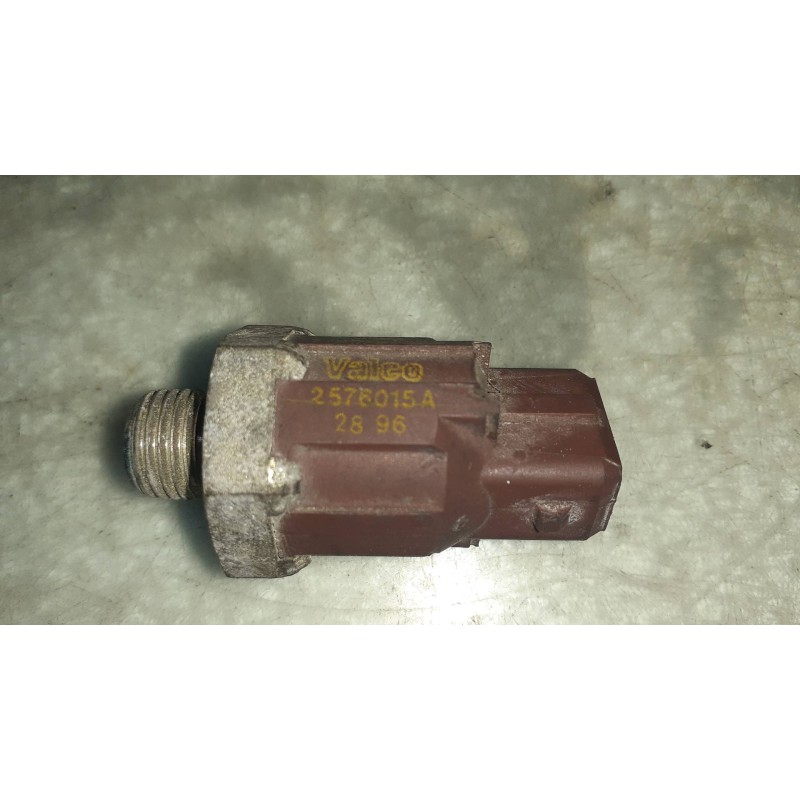 Recambio de sensor presion para renault megane i berlina hatchback (ba0) 1.6e rn referencia OEM IAM 7700732262 VALEO CONECTOR 2 