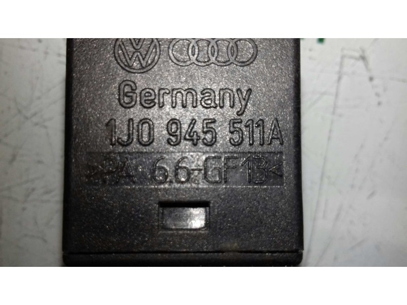 Recambio de interruptor para seat leon (1m1) stella referencia OEM IAM 1J0945511A 4 PINES PEDAL DE FRENO
