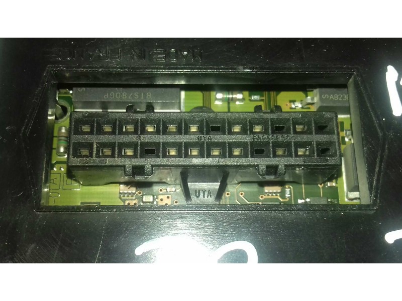 Recambio de centralita motor uce para renault laguna ii (bg0) authentique referencia OEM IAM 8200309318 0281011325 BOSCH