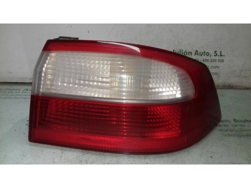 Recambio de piloto trasero derecho para renault laguna ii (bg0) confort authentique referencia OEM IAM 8200002474  